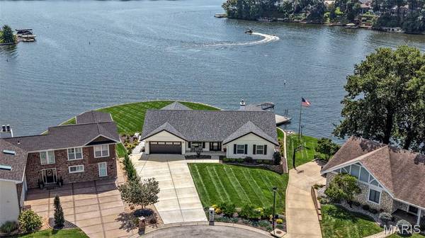 22 Harbor Point CT, Lake St Louis, MO 63367