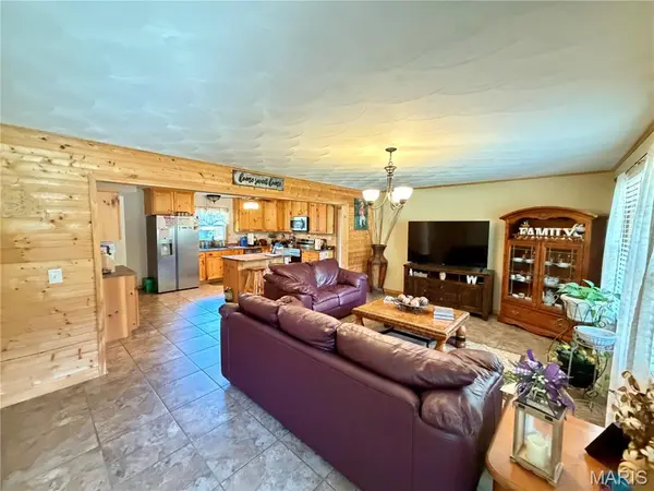 3762 E Highway 32, Salem, MO 65560