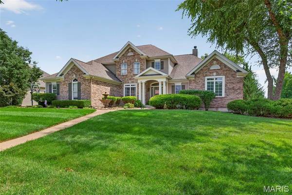 62 Saybridge Manor Pkwy, Lake St Louis, MO 63367