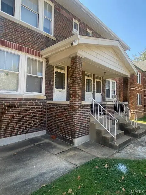 5424 Rhodes AVE #1F, St Louis, MO 63109