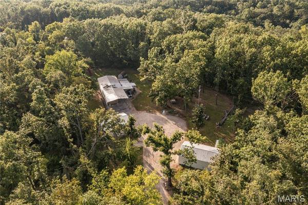 23459 Canfield LN, Warsaw, MO 65355