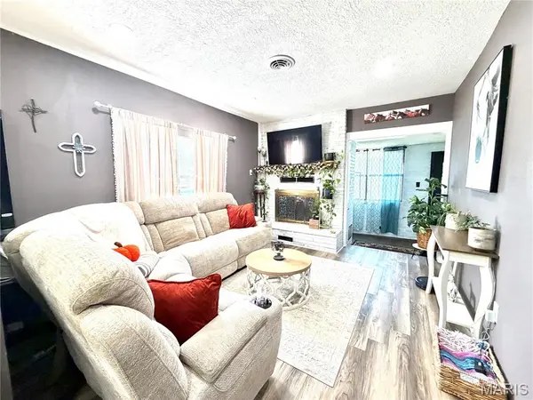 905 E 3rd ST, Salem, MO 65560