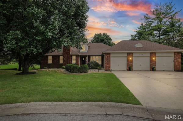 342 Oak Hill DR, Belleville, IL 62223
