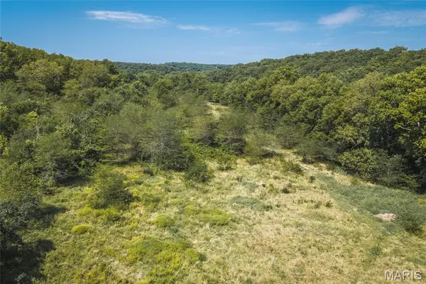 726 Hummingbird LN, Richland, MO 65556