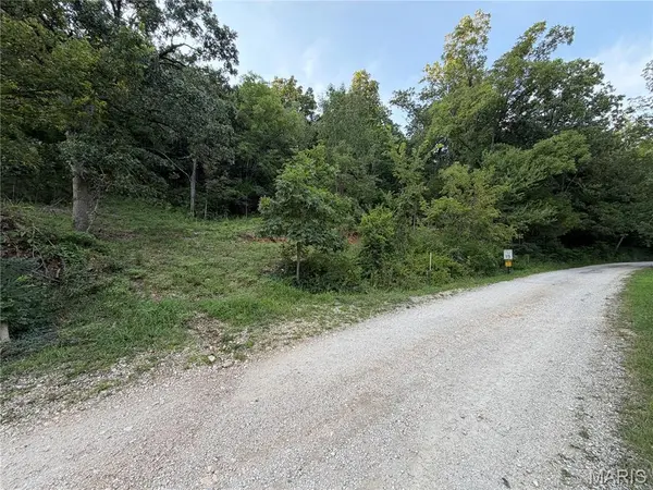 5445 Katrina DR, House Springs, MO 63051