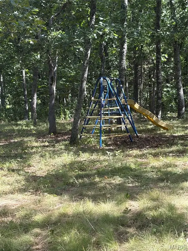 1050 Whitetail Glen TRL, Ironton, MO 63650