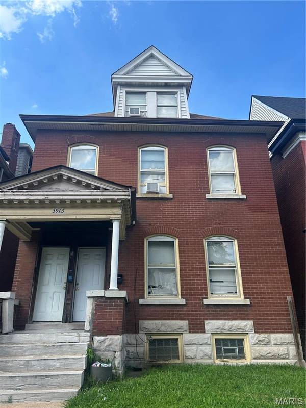3943 Greer AVE, St Louis, MO 63107