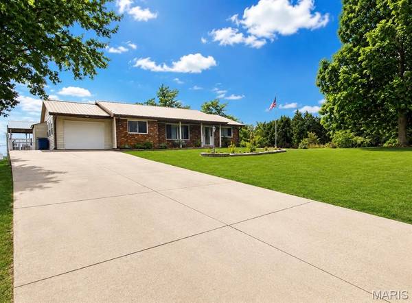 810 S School ST, Desloge, MO 63601