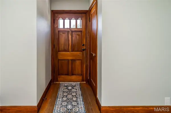1323 E 6th ST, Washington, MO 63090