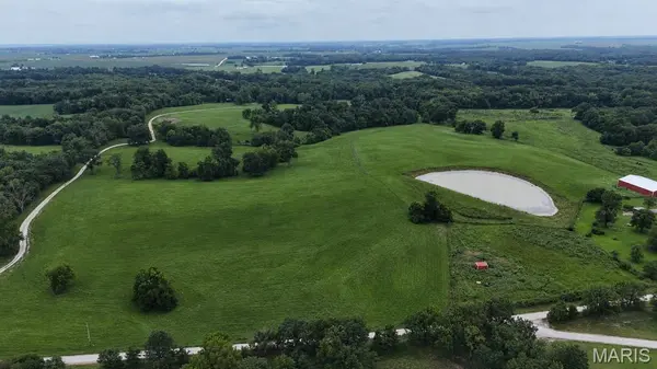4405 County Road 242, Palmyra, MO 63461