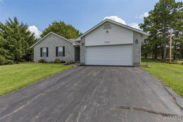 13519 Lakewood DR, Unincorporated, MO 63670