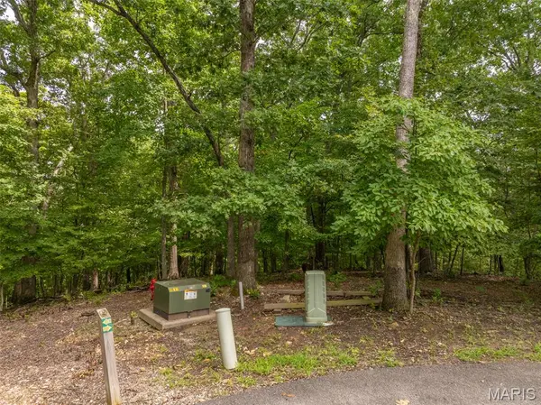 2531 Alpine Trails DR, Innsbrook, MO 63390