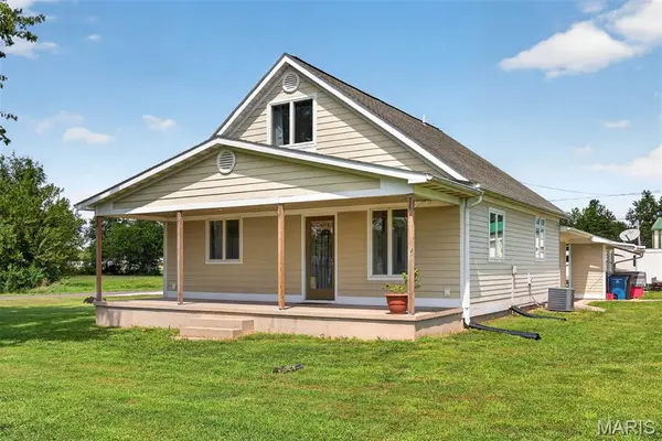 1101 Kildeer RD, Greenville, IL 62246