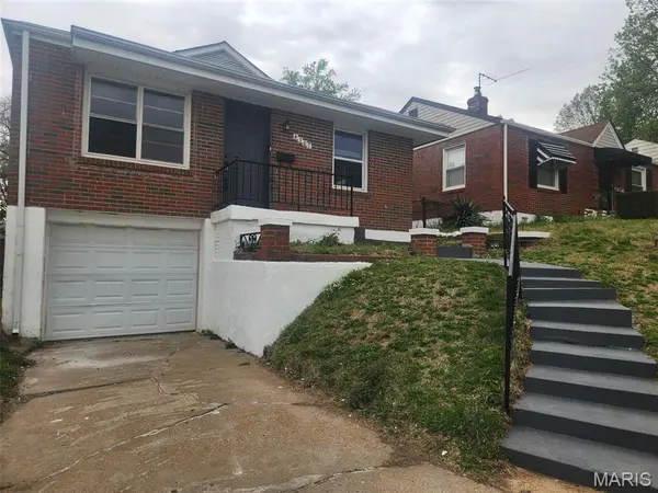 4707 Roxie ST, St Louis, MO 63121