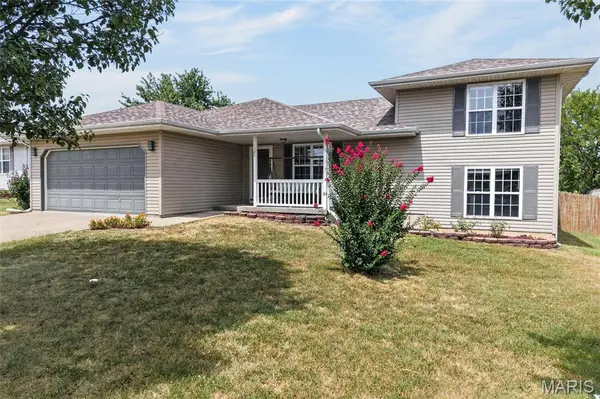 1325 NATHANIEL DR, Lebanon, MO 65536