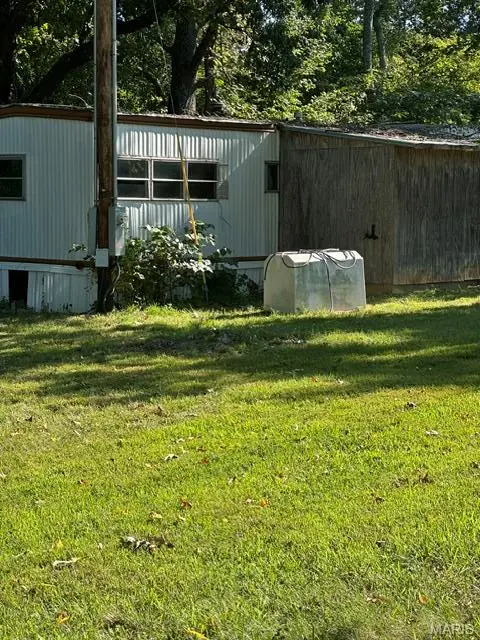 235 Flycatcher Lane, Fairdealing, MO 63939
