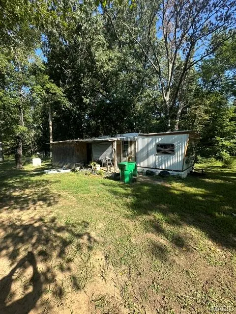 235 Flycatcher Lane, Fairdealing, MO 63939