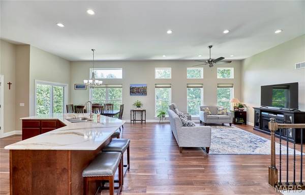 230 Sycamore Valley DR, Troy, MO 63379