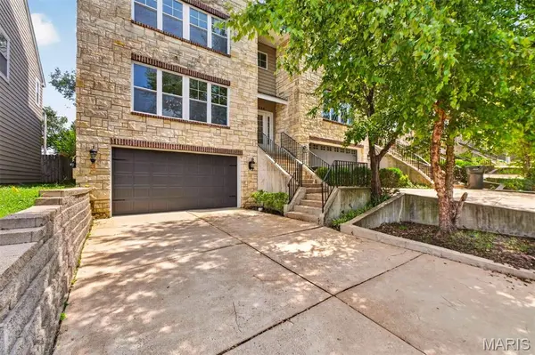 1544 Fairmount AVE, St Louis, MO 63139