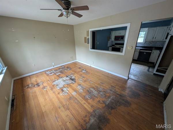 20 Marlo DR, Belleville, IL 62226