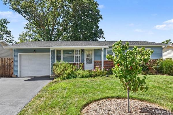 11009 Arctic DR, Green Park, MO 63123