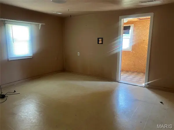 506 Fleming ST, Bernie, MO 63822