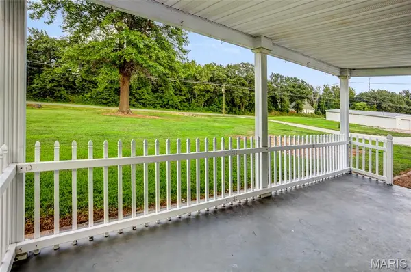 837 Pokey Rd, Pocahontas, IL 62275