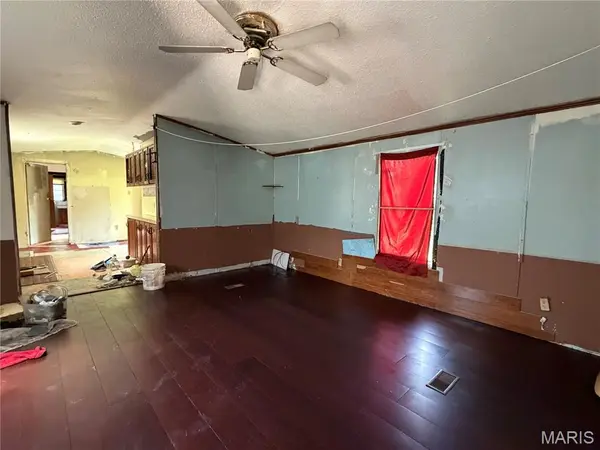 14192 Klondike RD, De Soto, MO 63020