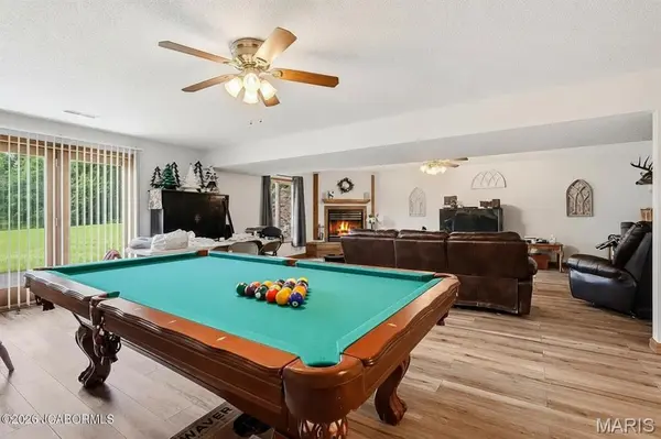5499 Highway 24, Huntsville, MO 65259