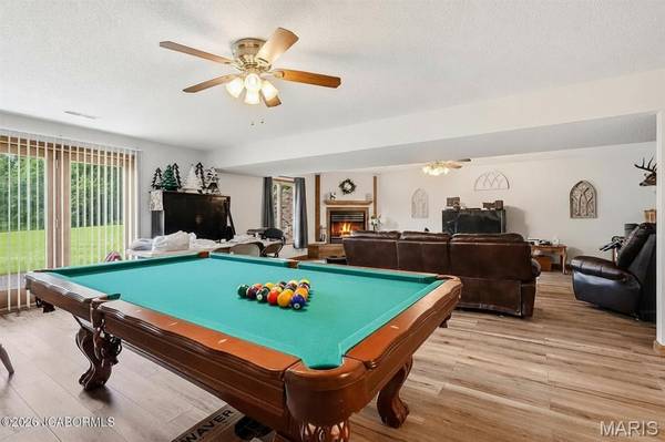5499 Highway 24, Huntsville, MO 65259