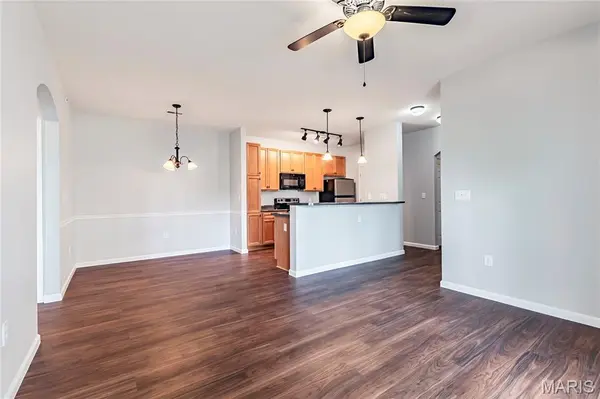25 Kassebaum LN #103, Mehlville, MO 63129