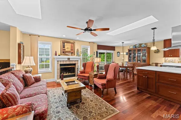 939 Dunberry DR, O'fallon, IL 62269