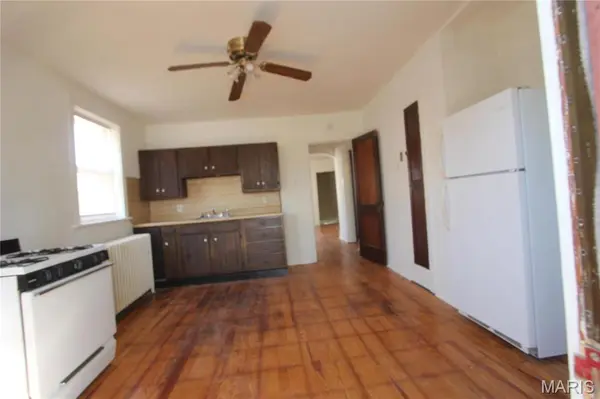 5424 Rhodes AVE #2F, St Louis, MO 63109