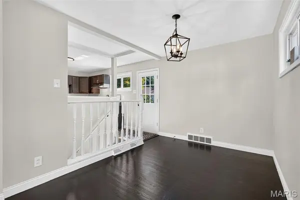 1180 Elder DR, Florissant, MO 63033