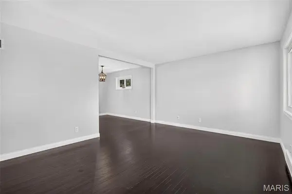 1180 Elder DR, Florissant, MO 63033