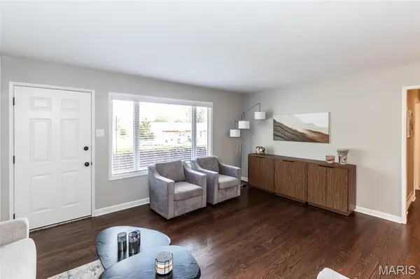 4510 Tomahawk DR, St Louis, MO 63123