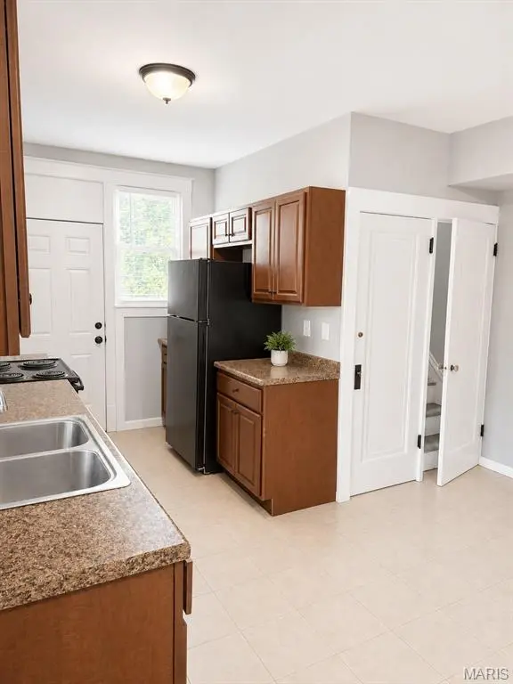 6709 Crest AVE, University City, MO 63130
