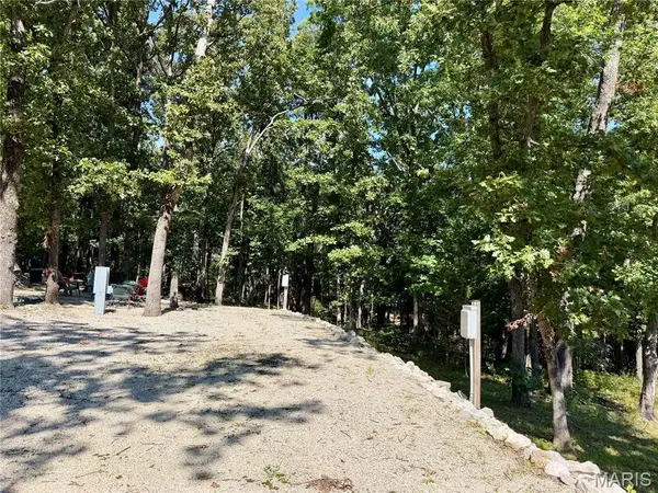 1002 Port Perry DR, Perryville, MO 63775