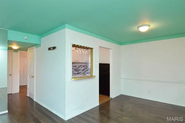 6953 Colonial Woods DR #48, St Louis, MO 63129
