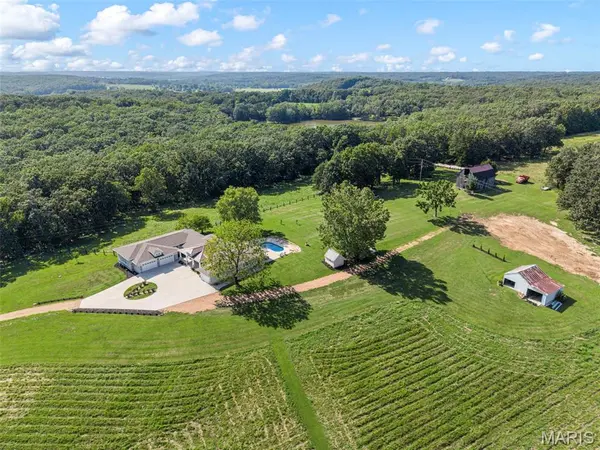 8120 Angell RD, Gerald, MO 63037