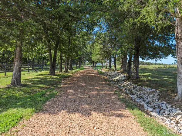 8120 Angell RD, Gerald, MO 63037