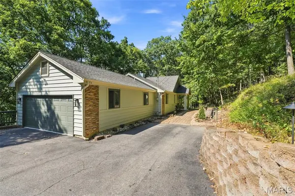 3311 Pine Cliff RD, Wildwood, MO 63038