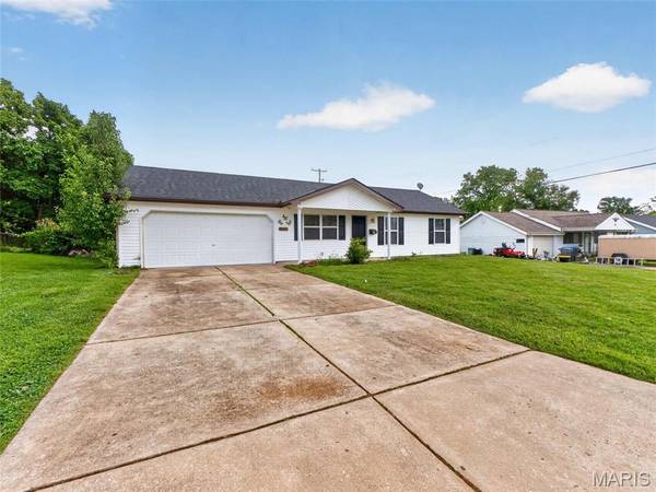 405 Prince Ruppert DR, O'fallon, MO 63366