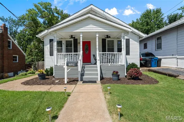 7529 Weaver AVE, St Louis, MO 63143