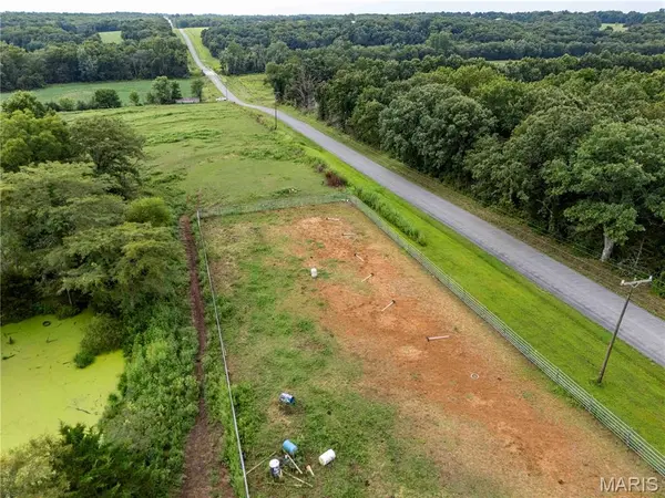 6325 K HWY, Monroe City, MO 63454