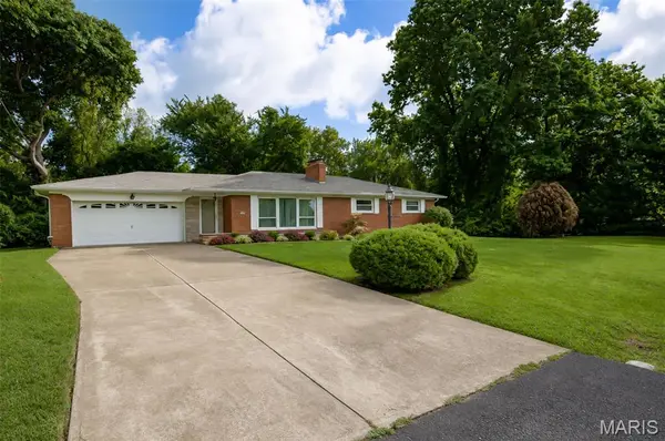 123 Rex DR, Collinsville, IL 62034