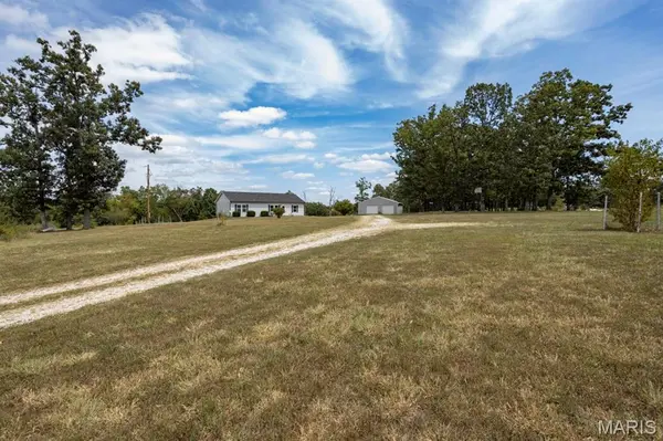 25200 Raleigh RD, Waynesville, MO 65583
