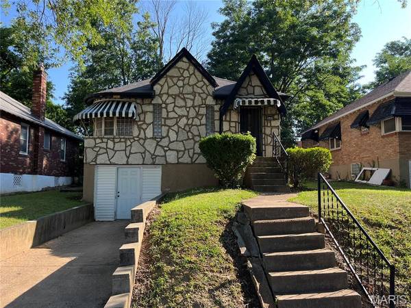 6735 Edison AVE, St Louis, MO 63121