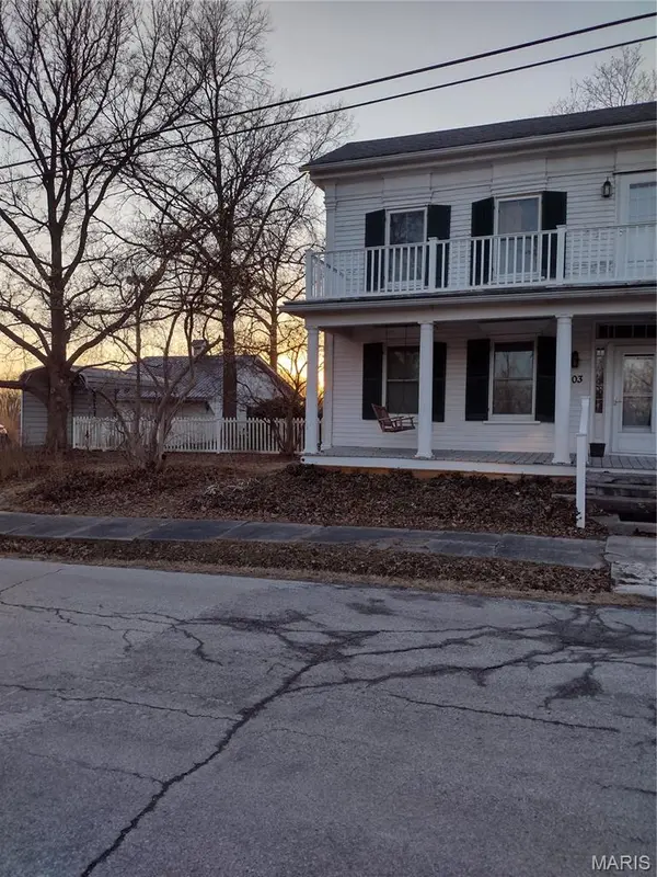 103 N Cherry ST, Middletown, MO 63359
