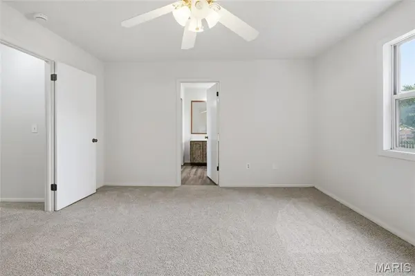30 Mar Jacques DR, Belleville, IL 62226